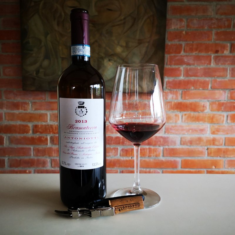 Enonauta/Degustazione di Vino #043 - wine review - Bramaterra 2013 | Antoniotti. secondo i parametri classici di equilibrio, armonia, persistenza, etc è un vino senza lati deboli