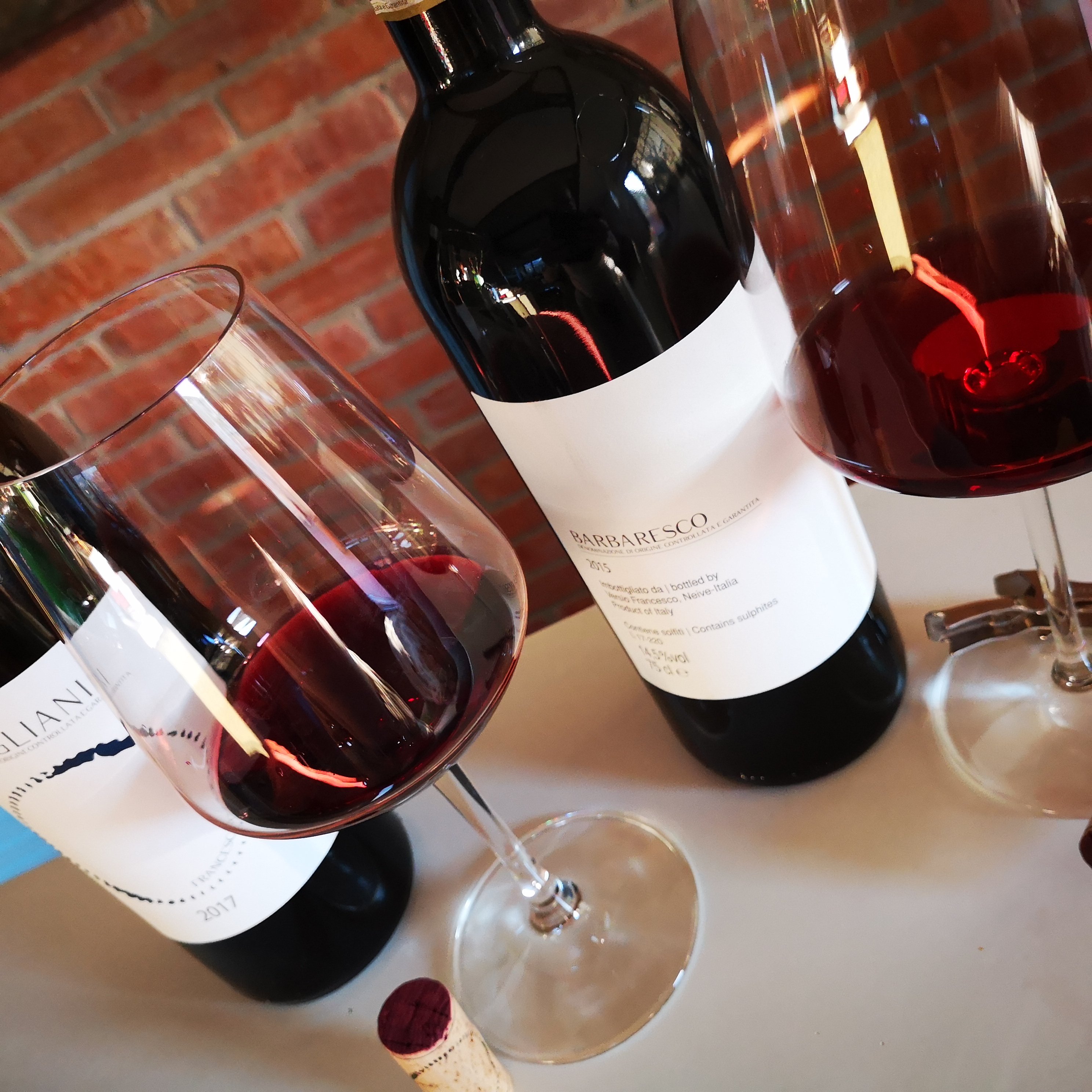 Enonauta/Degustazione di Vino #082 - review - Dogliani 2017 & Barbaresco 2015  | Francesco Versio | una grande promessa del vino piemontese