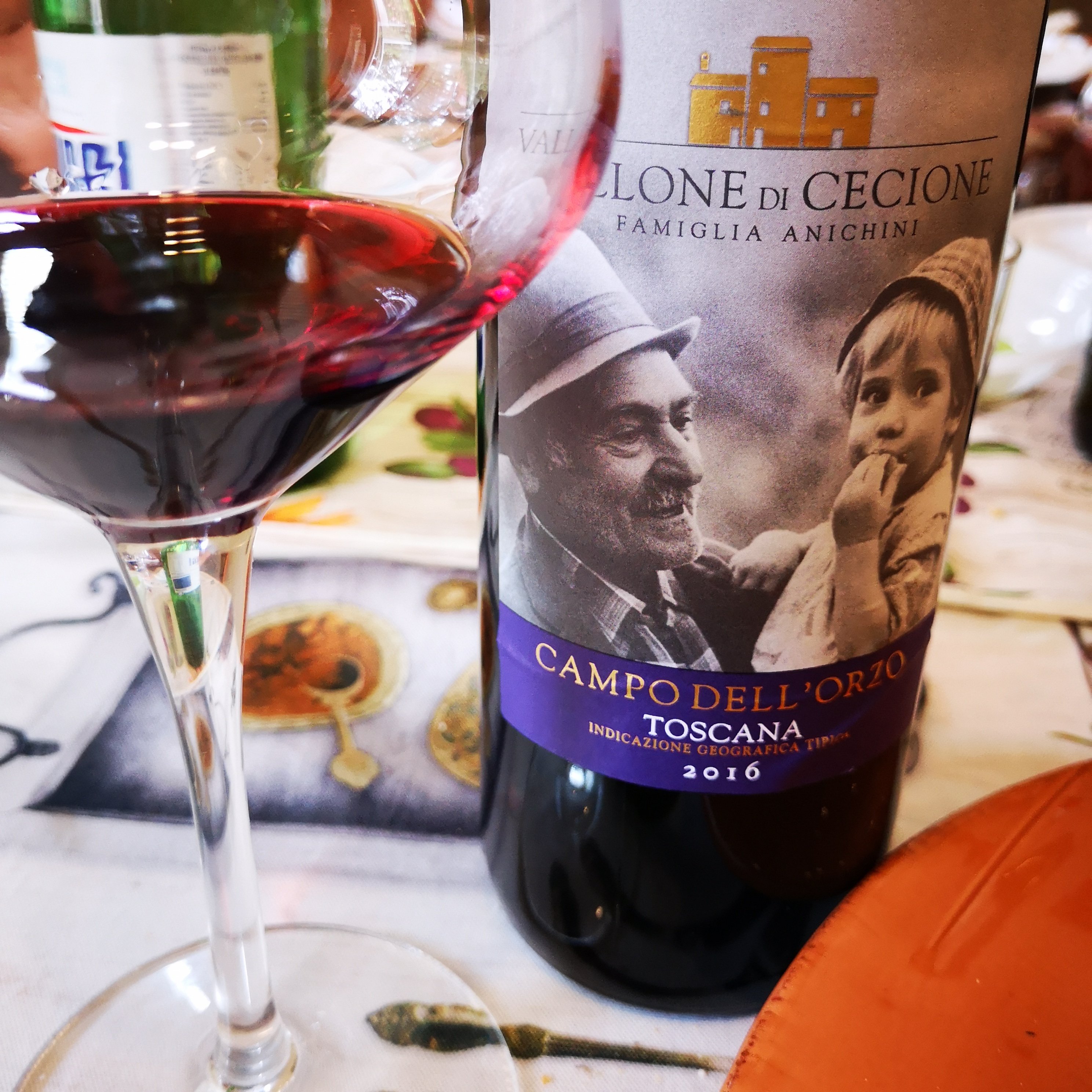 Enonauta/Degustazione di Vino #085 - review - Campo dell'Orzo 2016 - Vallone di Cecione | da Panzano un Sangiovese schietto ed energico
