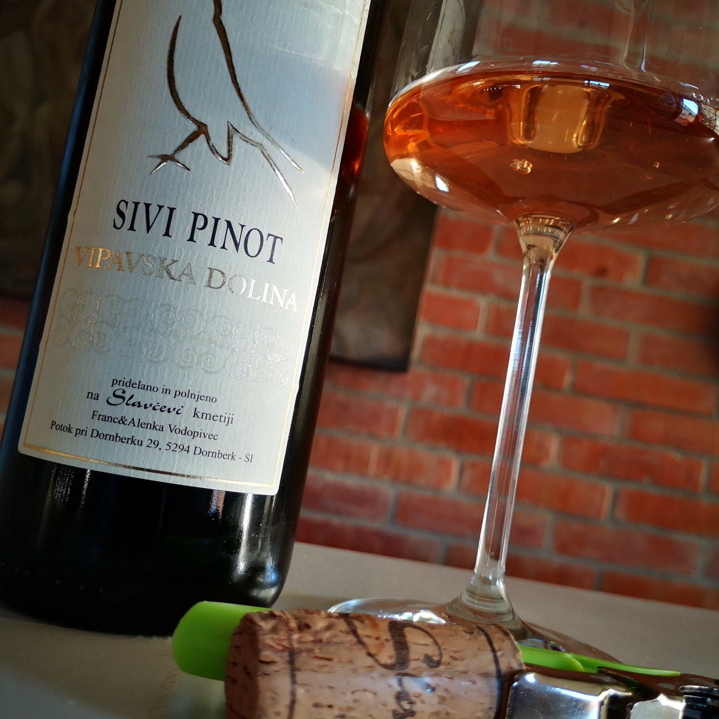 Enonauta/Degustazione di Vino #094 - review - Sivi Pinot 2015 - Slavcek | Pinot Grigio Ramato di grande personalità