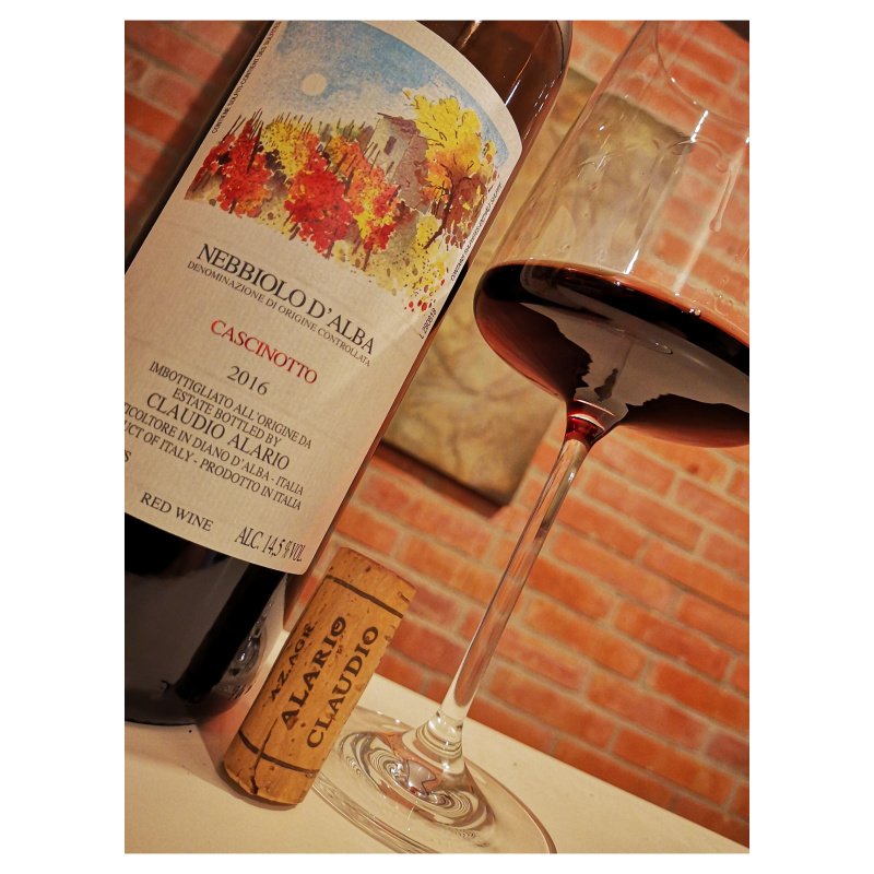 Enonauta/Degustazione di Vino #115 - review - Nebbiolo d'Alba Cascinotto 2016 - Alario | Sostanzioso, pronto, gratificante, mi aspetto di trovarlo tra altri 10 anni a dire la sua.