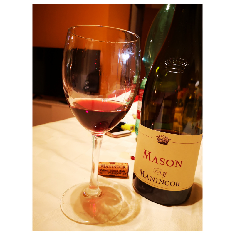 Enonauta/Degustazione di Vino #181 - Mason 2015 - Manincor | Vino dalla luminosità rara, aperto, lindo e diretto nel bouquet...