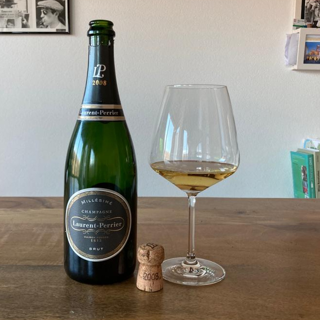 Enonauta/Degustazione di Vino #199 - Champagne Laurent-Perrier Brut Millésimé 2008 | Vino da grande pasto, che non teme il confronto con pietanze anche elaborate