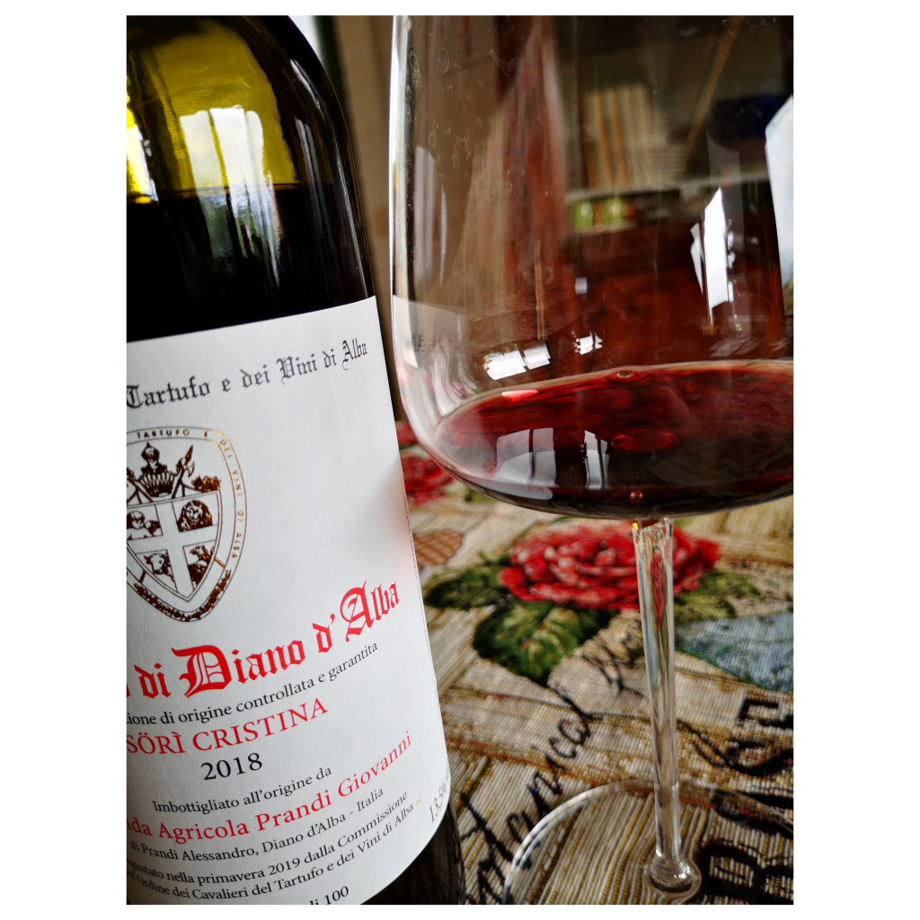 Enonauta/Degustazione di Vino #221 - review - Dolcetto di Diano d'Alba "Sorì Cristina" 2018 - Azienda Agricola Prandi | Dolcetto giovane, ma dimostra le ragioni di questo vitigno anche se stappato dopo qualche anno