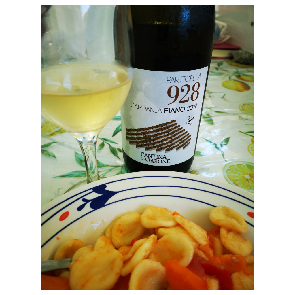 Enonauta/Degustazione di Vino #257 - review - Fiano Particella 928 - Cantina Del BARONE | Ottimo, suggestivo, di carattere e con una identità particolare che lo rende riconoscibile