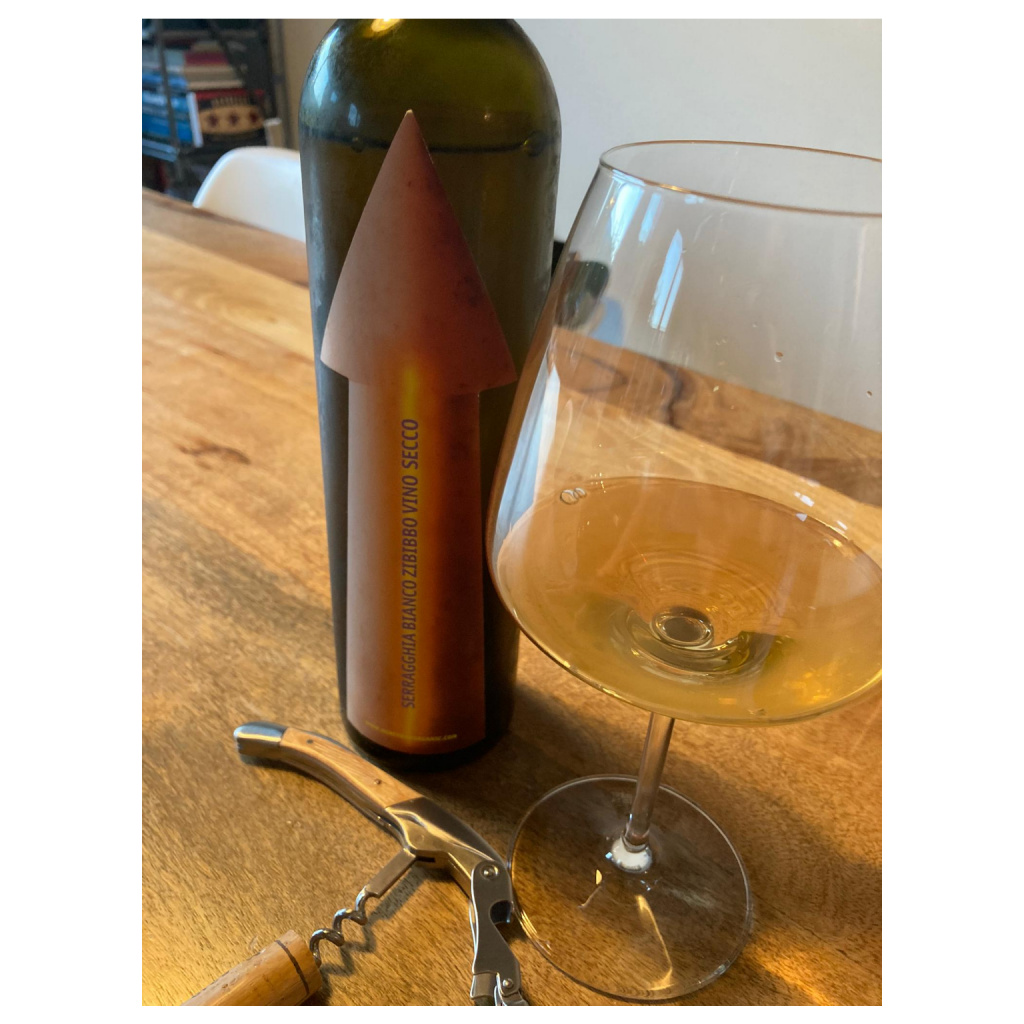 Enonauta/Degustazione di Vino #245 - review - Serragghia 2018 - Giotto Bini | vino di difficile lettura, fino alla delusione