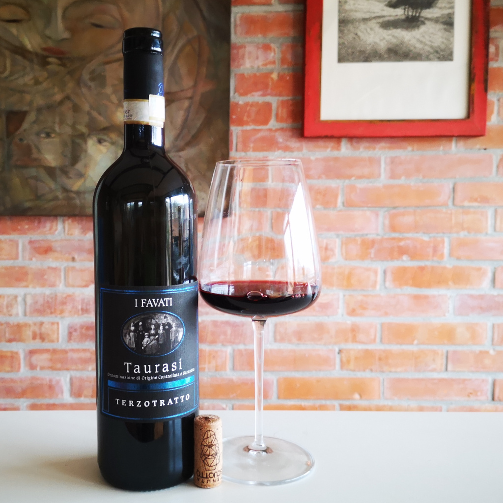 Enonauta/Degustazione di Vino #308 - review - Taurasi Terzotratto 2011 - I Favati | Irruenza non giovanile, ma di carattere, è generoso ed estroverso