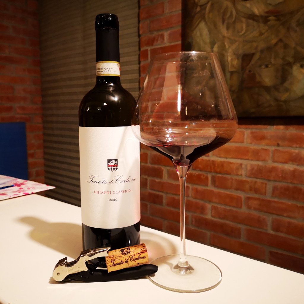 Enonauta/Degustazione di Vino #326 - review - Chianti Classico 2020 - Tenuta di Carleone | "sembra di mettere il naso in un profumo"