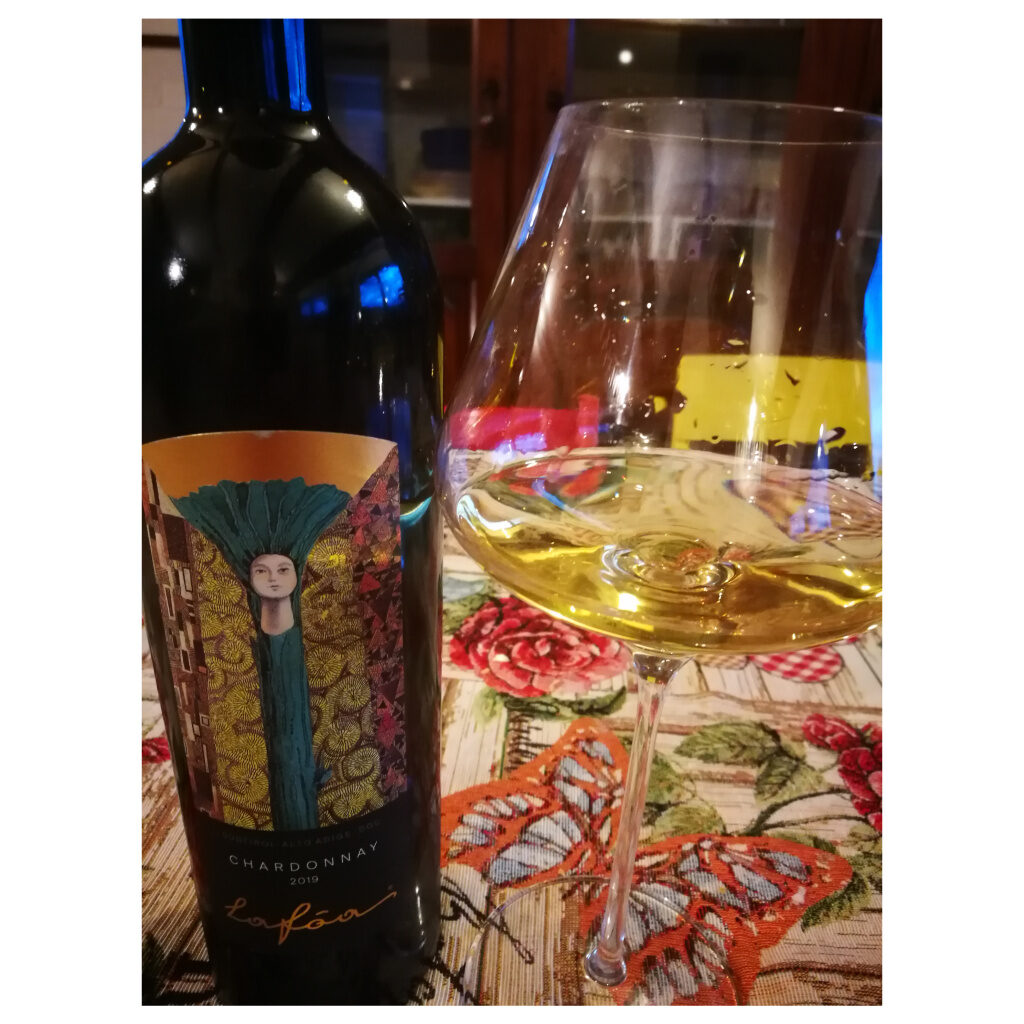 Enonauta/Degustazione di Vino #358 - review - Chardonnay Lafòa 2019 - Colterenzio | Chardonnay generoso e di spessore, tendente all'opulenza