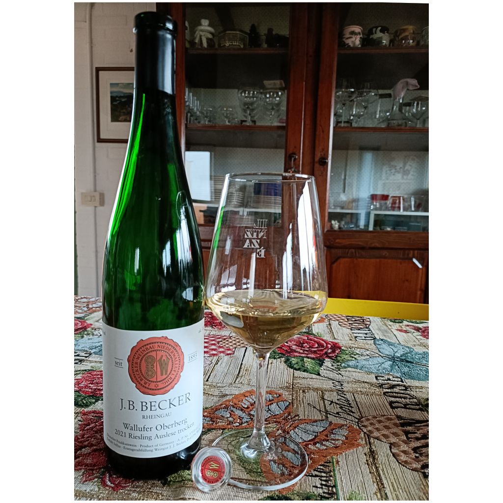 Enonauta/Degustazione di Vino #330 - review - Riesling Wallufer Oberberg 2021 Auslese Trocken - J. B. Becker | Secco e Potente