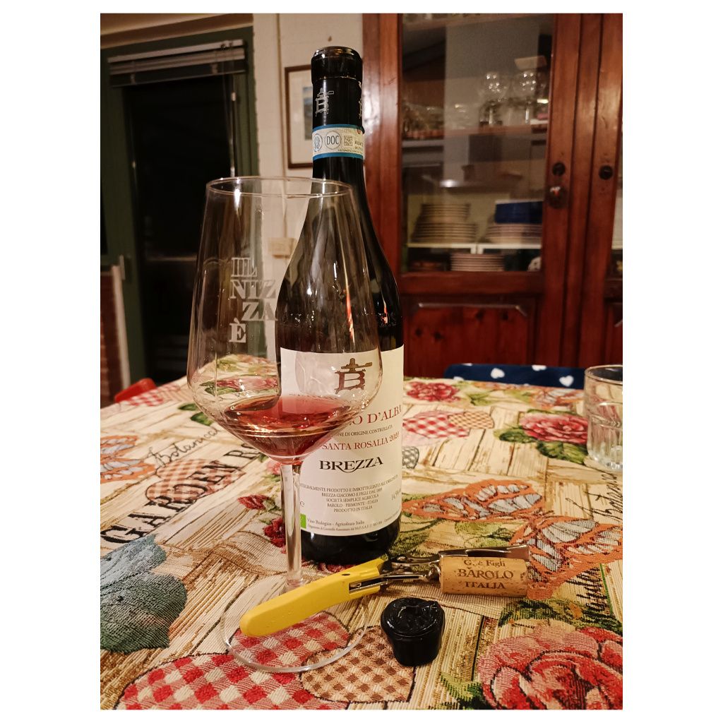 Enonauta/Degustazione di Vino #327 - review - Nebbiolo d'Alba Vigna Santa Rosalia 2020 - Brezza | nebbiolità radicale, senza compromessi
