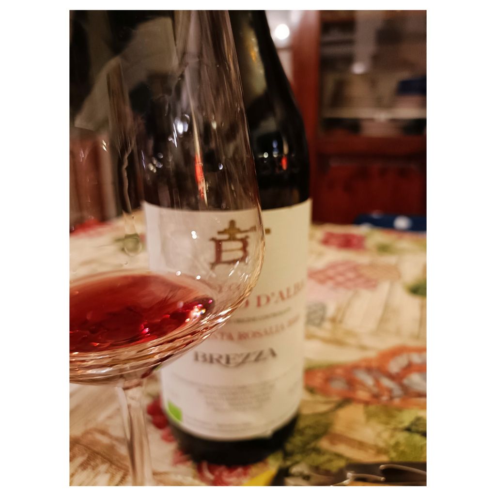 Enonauta/Degustazione di Vino #327 - review - Nebbiolo d'Alba Vigna Santa Rosalia 2020 - Brezza | nebbiolità radicale, senza compromessi